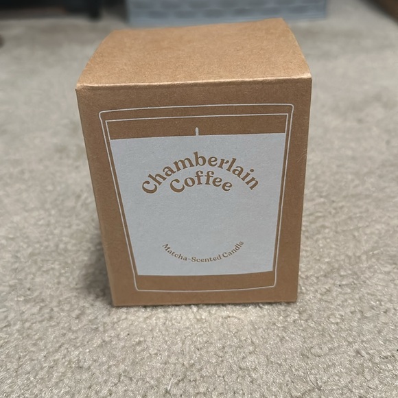 Chamberlain Coffee Matcha-Scented Candle - Picture 3 of 5